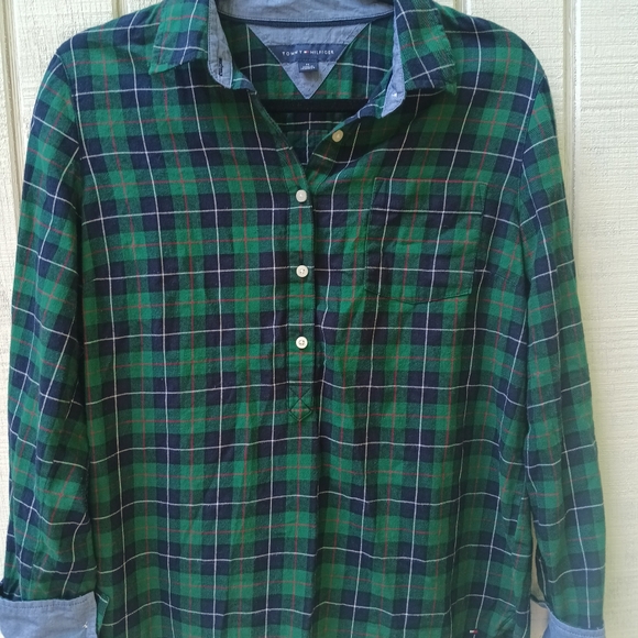 Tommy Hilfiger Women’s Green and Blue Plaid Long Sleeve Button-Up Shirt - Picture 2 of 7
